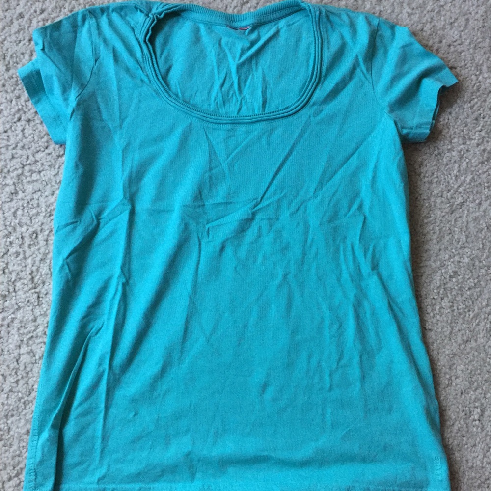 Short sleeve tee